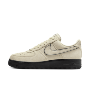 Nike Air Force 1  07 LV8