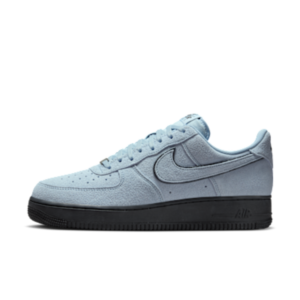 Nike Air Force 1  07 LV8
