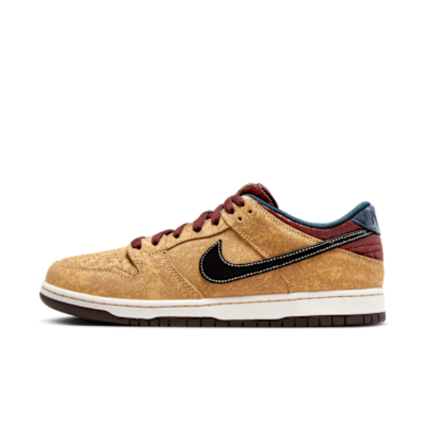 Nike SB Dunk Low Pro