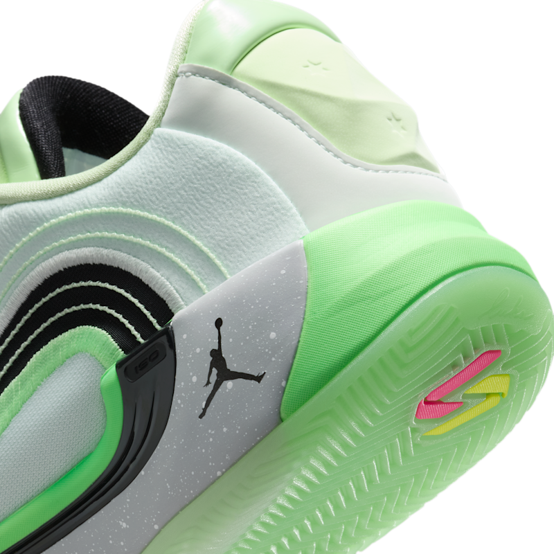 Luka 4 "Space Navigator" - Imagen 8