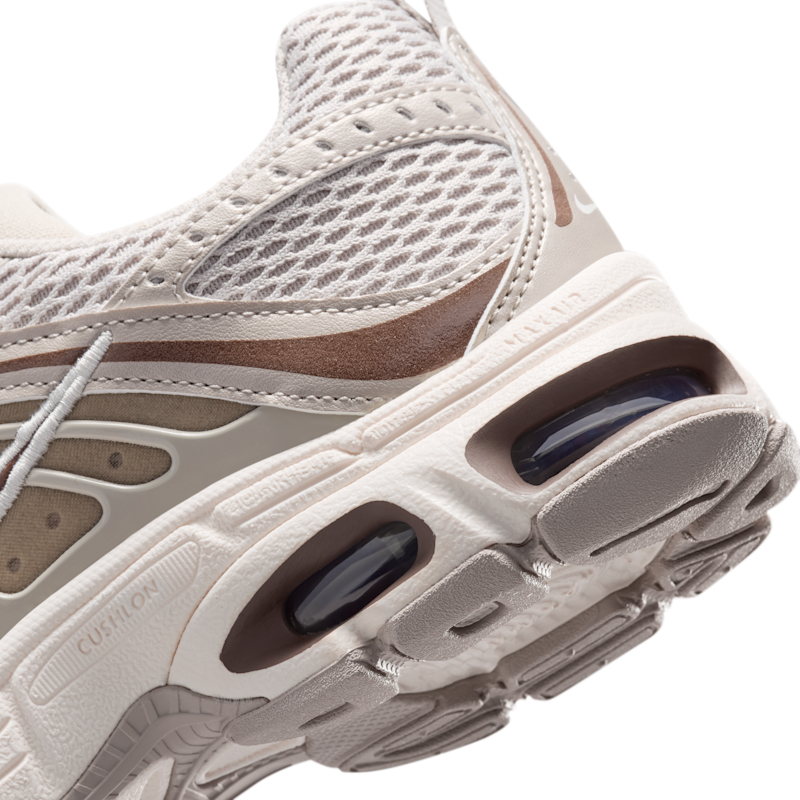 Nike Air Max Moto 2K - Imagen 8