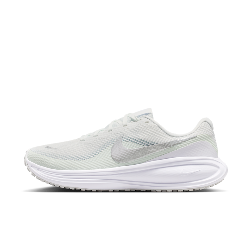 Nike Revolution 8
