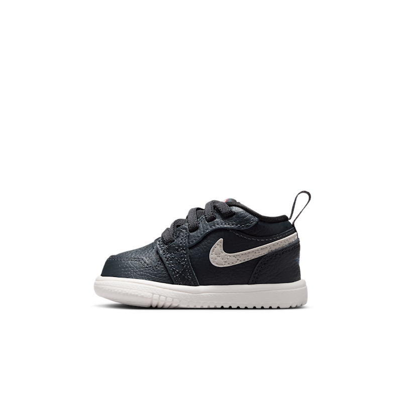 Jordan 1 Low Alt SE