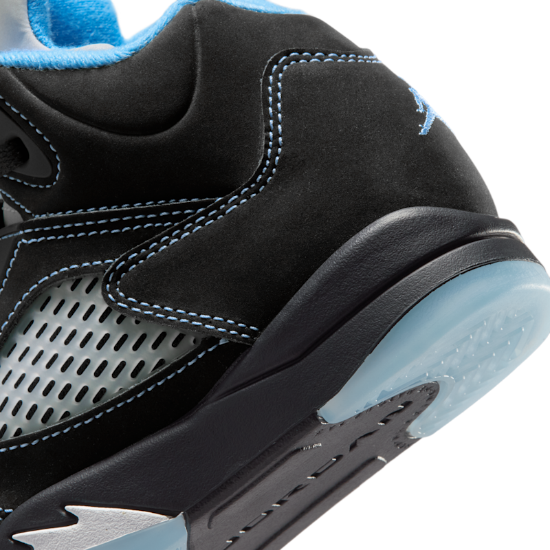 Jordan 5 "Black Carolina" - Imagen 8