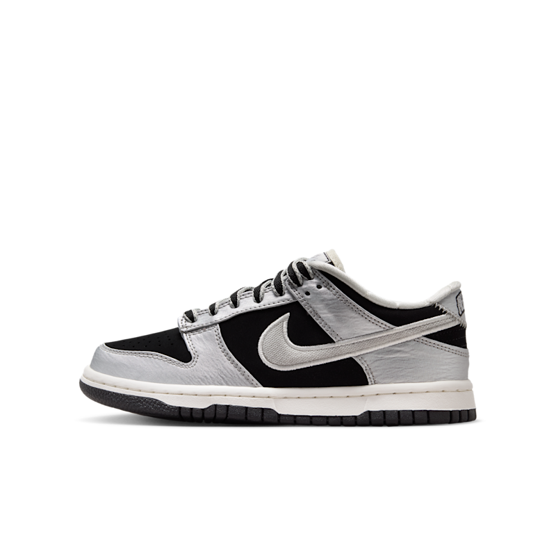 Nike Dunk Low LV8