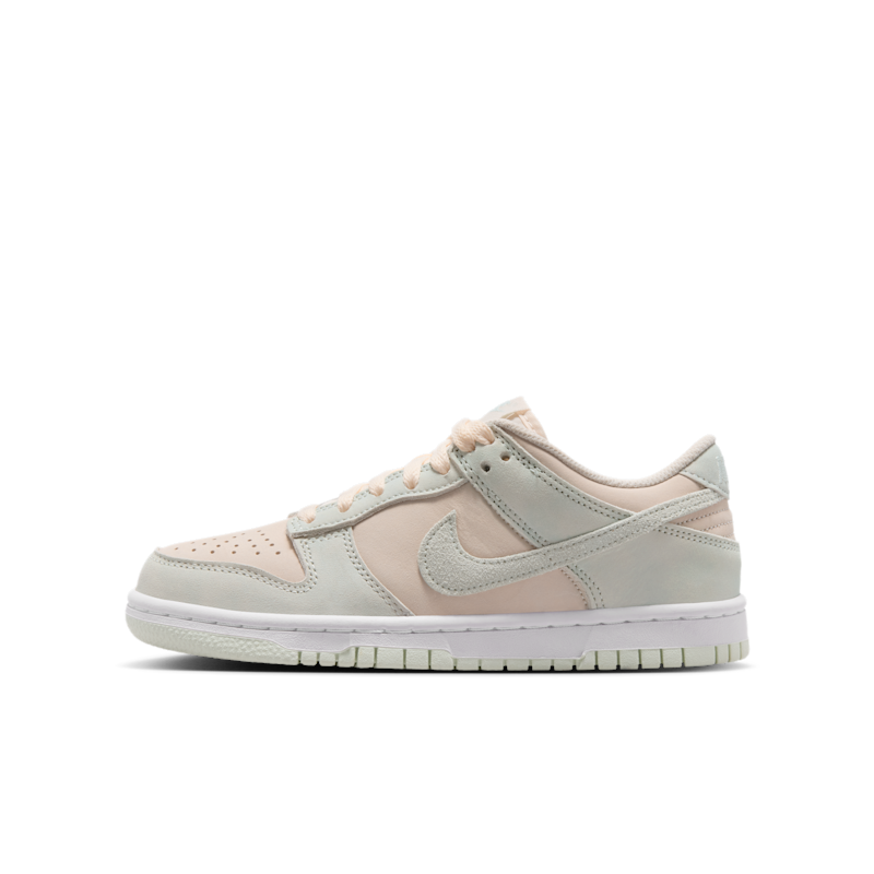 Nike Dunk Low Suede