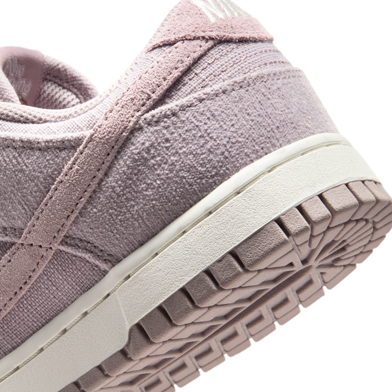 Nike Dunk Low "Flowers" - Imagen 8