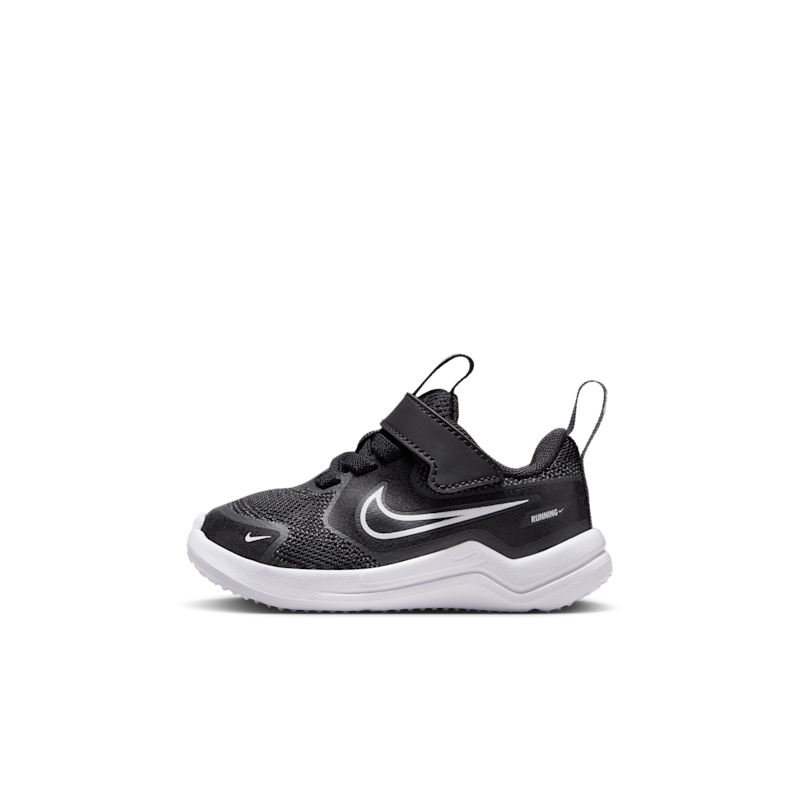 Nike Cosmic Runner