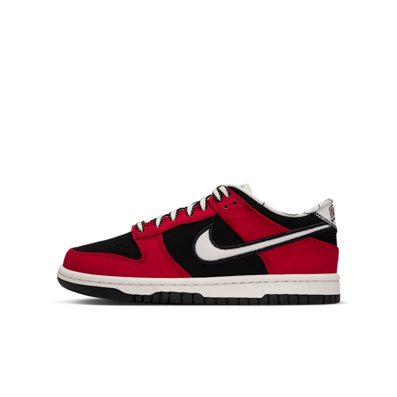 Nike Dunk Low LV8