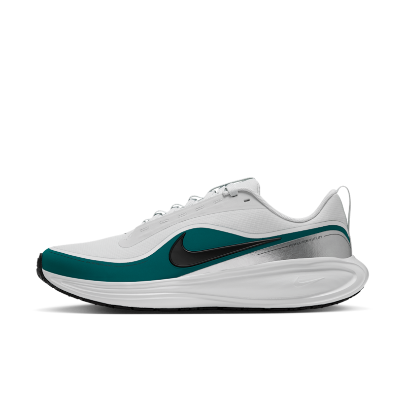 Nike Revolution 8 Utility