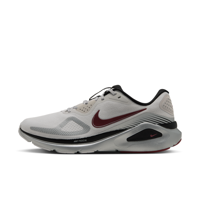 Nike Structure 26